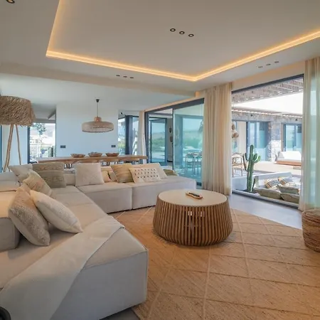 Casa Nomad By Aura Collection * Lajares