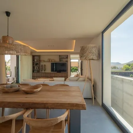 Casa Nomad By Aura Collection Willa Lajares